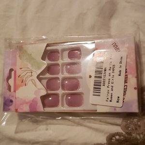 🌞 4 for $20 Purple fake nails